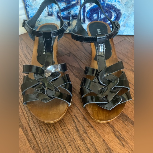 Solid Wood Base Leather Upper San Marina Black Patent Sz 38 Italy Heeled Sandals - Picture 7 of 11